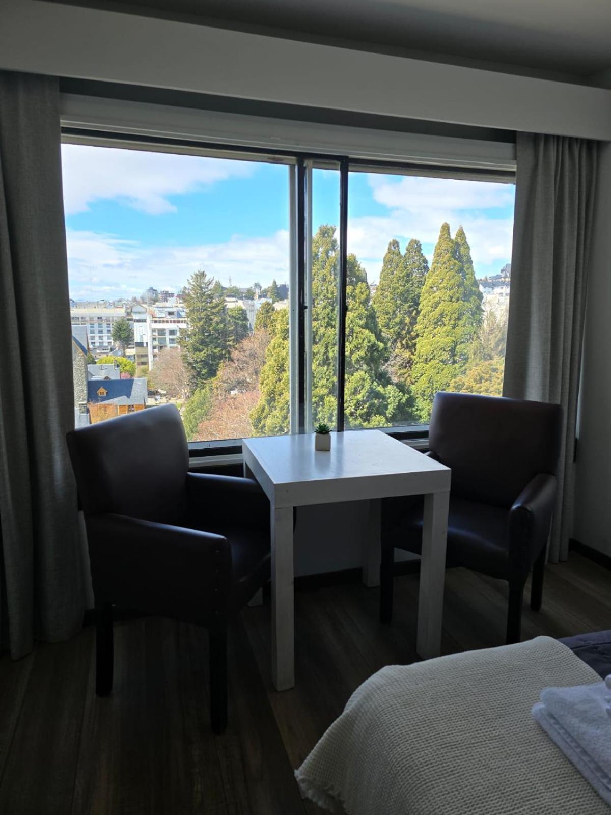 Center Leg.1068 Apartment *